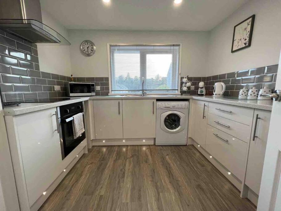 Modern 2 Bed Apartment Oban Exterior foto